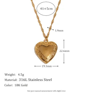Hollow Heart Photo Box Pendant Necklace — 18K Gold Plated