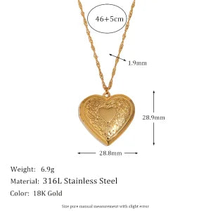 Hollow Heart Photo Box Pendant Necklace — 18K Gold Plated